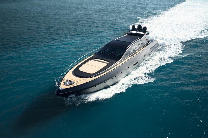 108 ft Neoprene Overmarine Yacht - Open Bar and Private Chef: top-shelf drinks plus a real meal