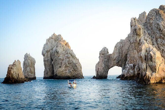 2-Hour Shore Excursion | Arch, Lover’s Beach & Whale Encounters - Where you meet and how it stays simple for cruise days