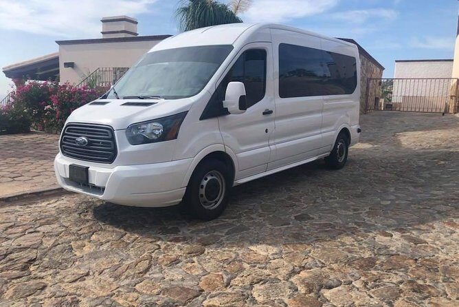 Airport Los cabos Round Trip Transportation - Hotel Drop-Off: Water, Beer, and Wi‑Fi on Board