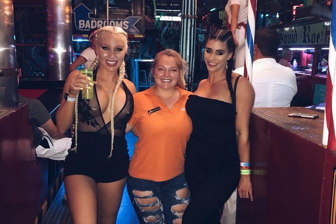 All you can drink- Club Crawl Los Cabos - VIP Host and Express Access: The Real Secret Sauce