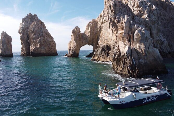 Bay Trip and the Arch of Cabo San Lucas - Crew Energy: What Capi Jaime and José Saavedra Bring