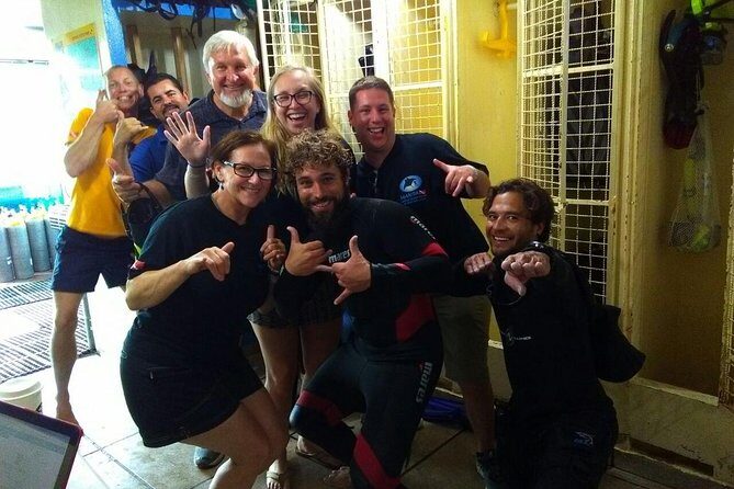 Beginner Scuba Diving in Cabo San Lucas - On the boat: communication rules and safety procedures