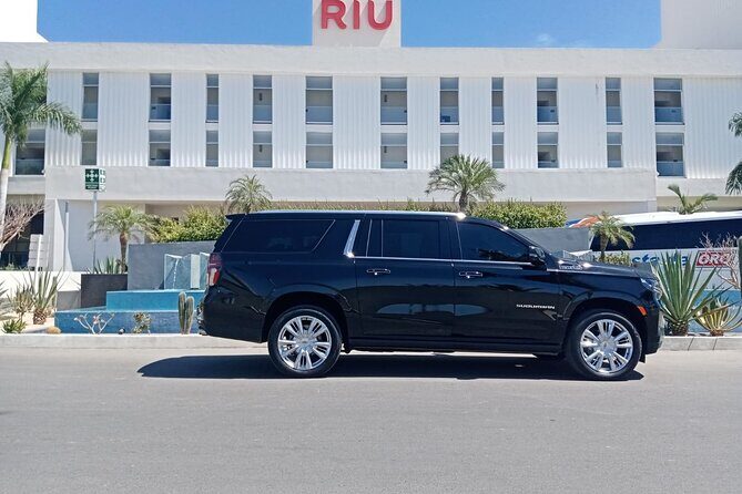 Cabo Airport Private Transportation to all Resorts - Finding your chauffeur quickly at SJD: Terminal 1 vs Terminal 2