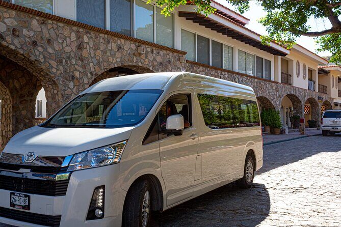 Cabo Airport Transportation - Comfort and Customer Service: What the Best Experiences Aim For