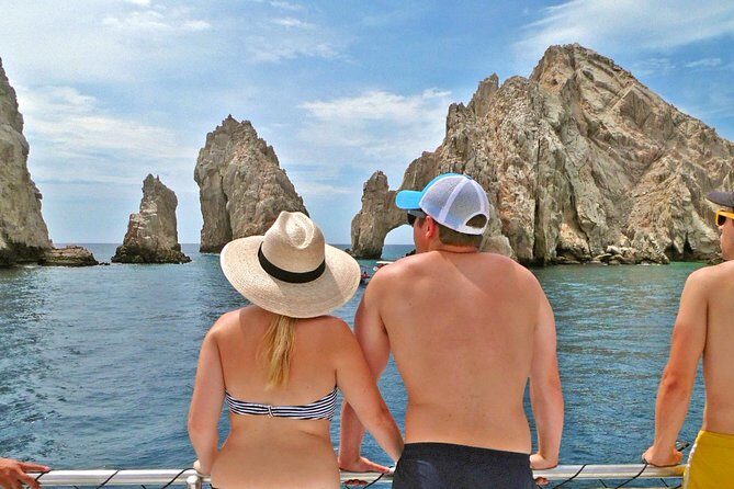 Cabo Escape Snorkel Fun Cruise - Group size and boarding: why early matters