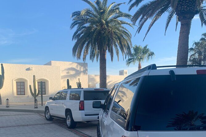 Cabo Private Transportation to Cabo - Private group rides: best for families, couples, and small groups with luggage