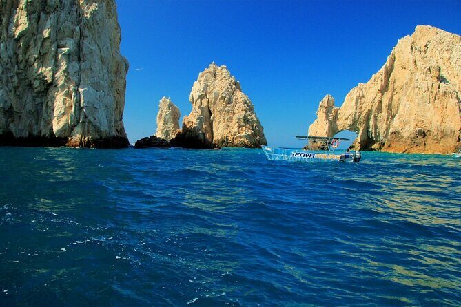 Cabo San Lucas Arc Transparent Boat Tour - Shoes on, photos planned: the practical reality of a clear-bottom boat