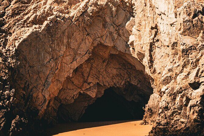 Cabo San Lucas Arch Private Boat Tour - Stop 1: Cabo’s Arch Area, Sea Lions, and the Pacific Side Views