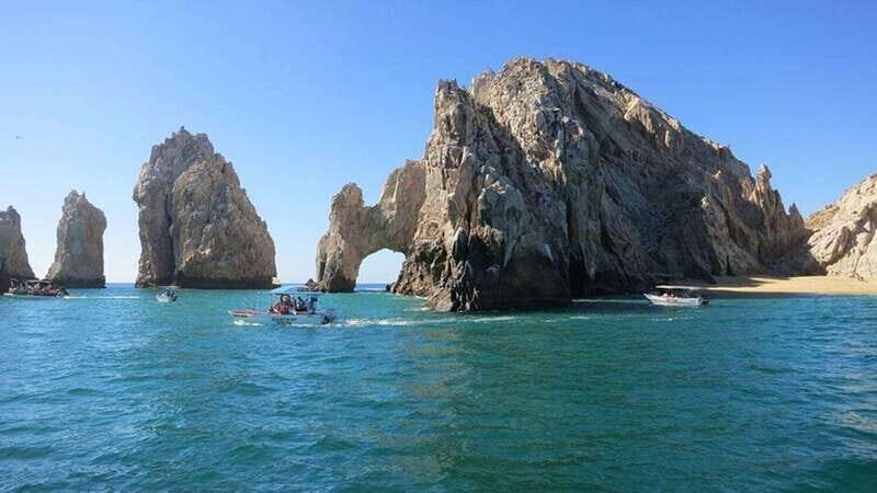 Cabo San Lucas: glass-bottom boat ride to "End of the Earth" - Key things to know before you go