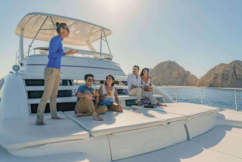 Cabo San Lucas: Luxury Catamaran Whale Watching Experience - Whale Spotting: What You Should Watch For (And When)