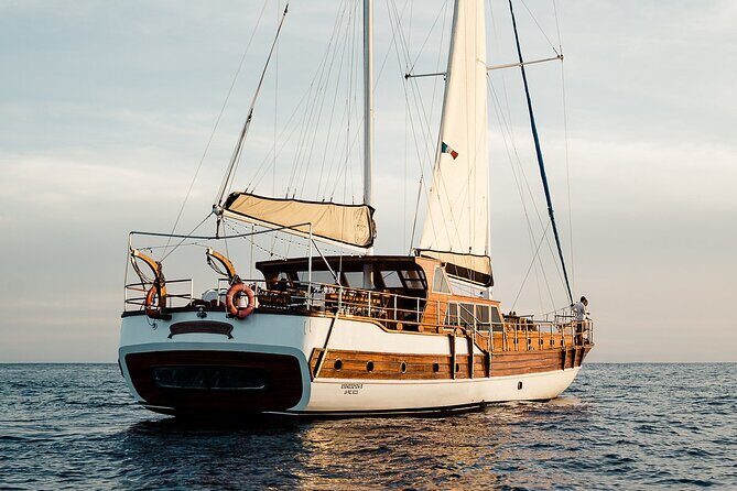 Cabo San Lucas Luxury Sailing Yacht and Dinner with a Chef - Should you book this Cabo sunset sailing dinner?