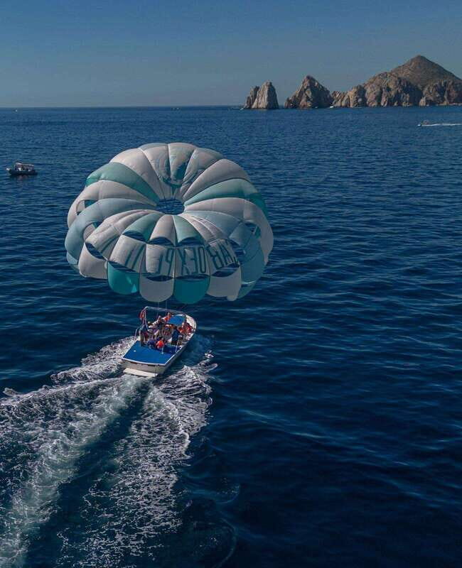 Cabo San Lucas: Parasailing Experience - Making sense of the full 1.5 hours (and why 10 minutes in the air still hits)