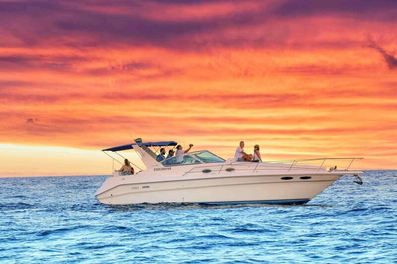 Cabo San Lucas Private Yacht 1 Hour Express Highlight Cruise - Lovers Beach and Pelikan Rock: The “In-Between” Stops That Make It Feel Like a Tour