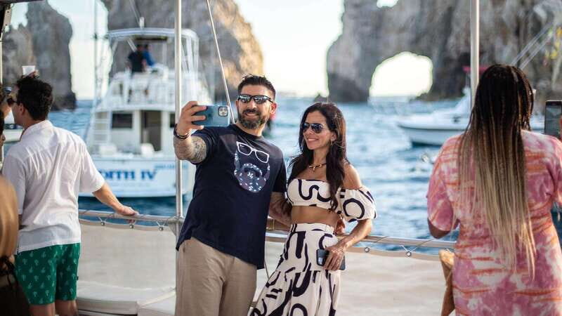 Cabo San Lucas: Sunset Party Cruise with Open Bar - Sunset Time: Pacific Views Without the Stress