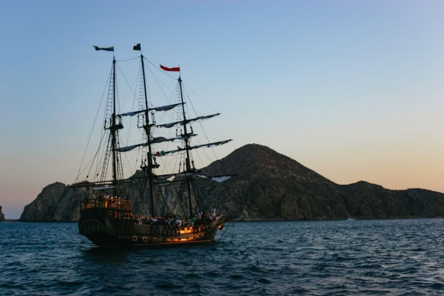 Cabo San Lucas: Sunset Pirate Ship Cruise with Dinner Show - Quick practical tips for a smoother night