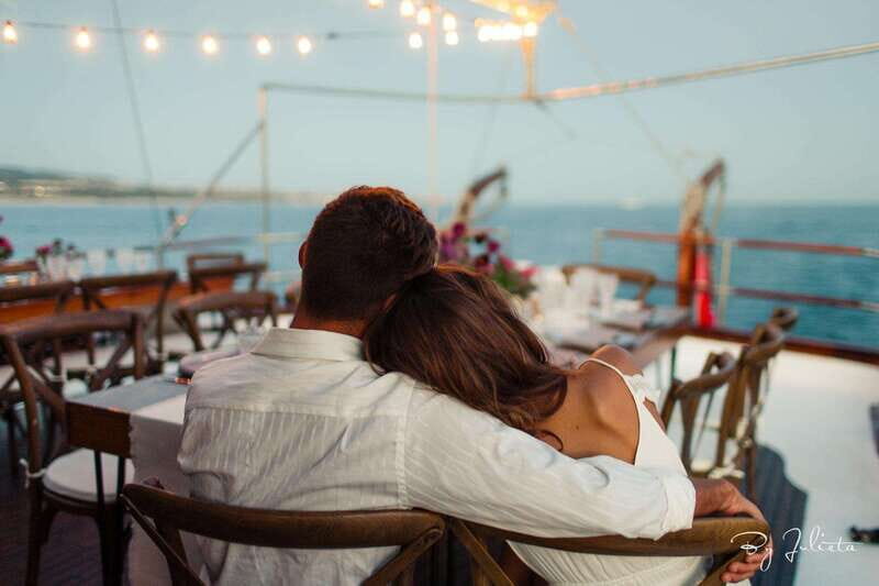 Cabo San Lucas: Sunset Yacht Cruise w/Chef Dinner & Open Bar - Tu Enamorado Sailing: Barefoot Deck Time Without the Hassle
