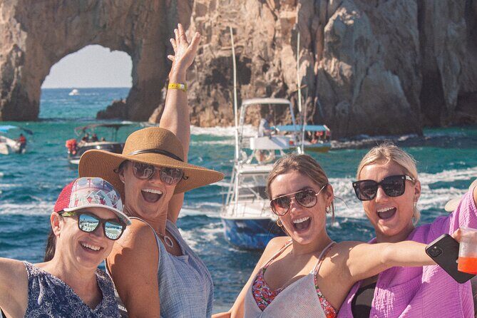 Cabo San Lucas Whale Watching Lunch Cruise - El Arco photo time: the classic Cabo stop before lunch