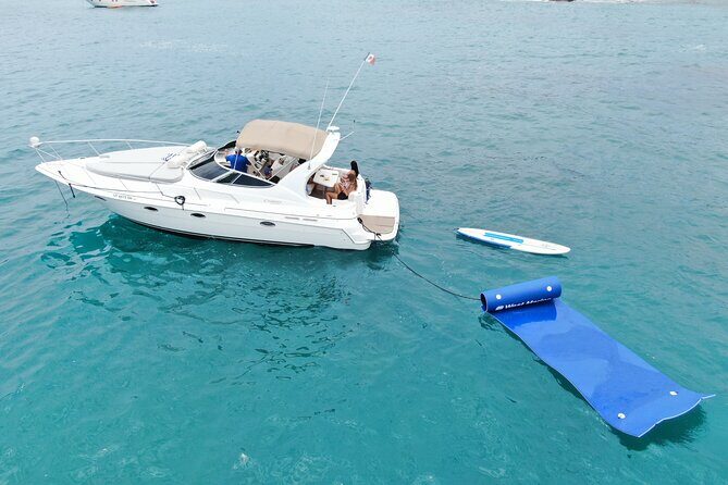 Cabo San Lucas Yacht Rental all inclusive - Service on the water: crews, captains, and the vibe