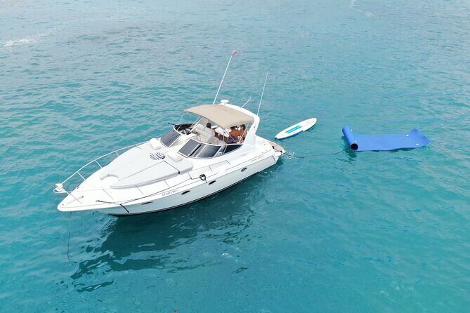 Cabo San Lucas Yacht Rental all inclusive - Who this Cabo private yacht day suits best
