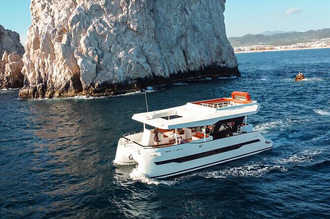 Catamaran - Luxury Private Tour - Anchored in Cabo’s bay: snorkeling, the floating mat, and real downtime