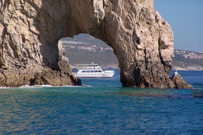 Fiesta Dinner Cruise in Cabo with Dinner - Stop 1: The Arch of Cabo San Lucas and Lands End in 30 Minutes