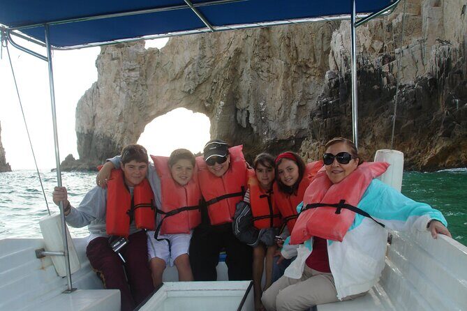 Glass Bottom Boat Ride to the Arch - Marina meeting point and the max-12 group advantage