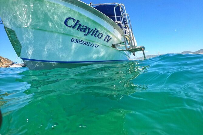 Glass Bottom Boat to the Arch and Lovers Beach: Optional Pickup - Why a glass-bottom boat makes El Arco easier to enjoy