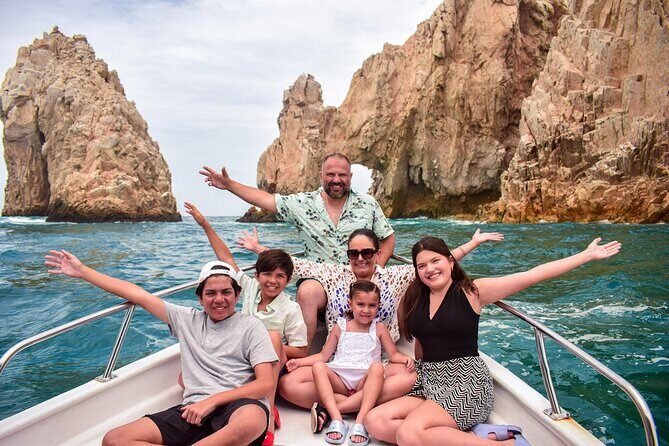 Glass-bottom boat tour to the Arch + beach time - Key things to know before you go