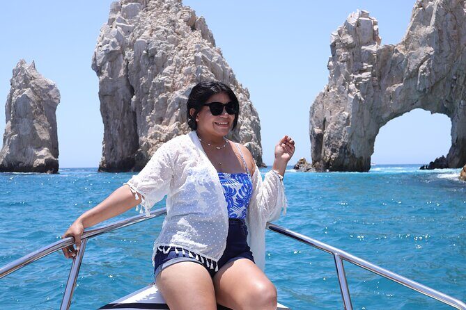 Group tour of the Cabo San Lucas Arch - Life jackets, photo time, and how to pack smart
