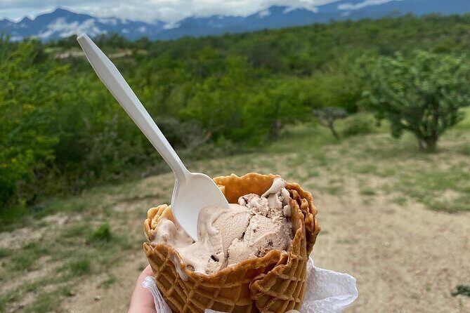 Hidden Waterfalls Hiking Adventure - Food Breaks: Snacks Included, Lunch Optional, Ice Cream Built In