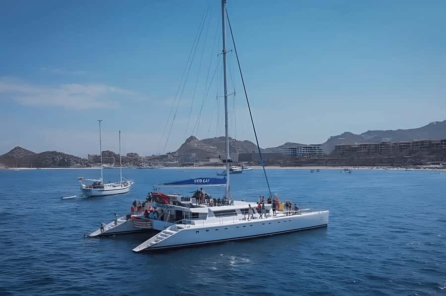 Los Cabos Catamaran: Iconic Sunset Cruise with Drinks & DJ - Meeting Point and Boat Changes: How to Protect Your Evening