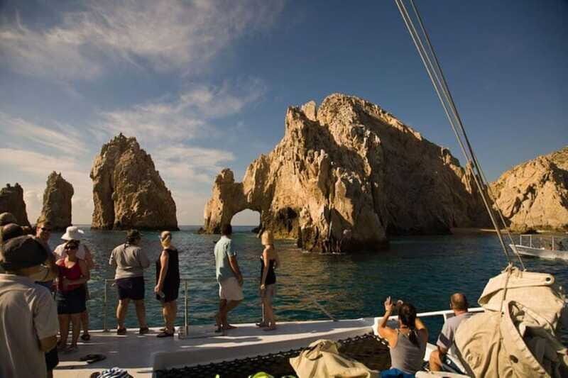 Los Cabos: Jazz & Wine Sunset Catamaran Cruise - Unlimited drinks and 4 hours: pacing, crowds, and how to enjoy it