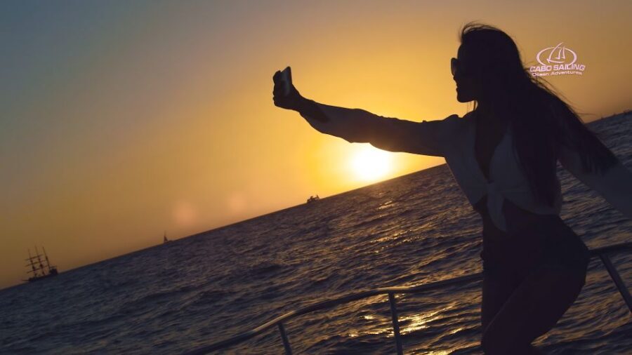 Los Cabos: Shared Sunset Sailing Cruise - Whale watching on a short sailing window: realistic expectations