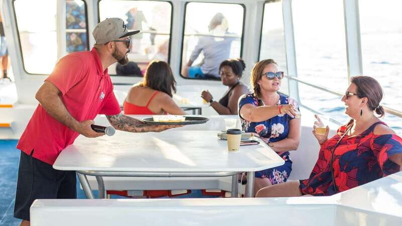 Los Cabos: Sunset Dinner Cruise with Transportation - Key highlights you can count on