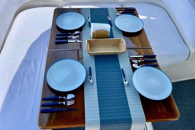 Los Cabos Yacht Adventure - Arch, Snorkel, Lunch, Drinks 1-18ppl - When the Crew Names Matter: Captains and First Mates