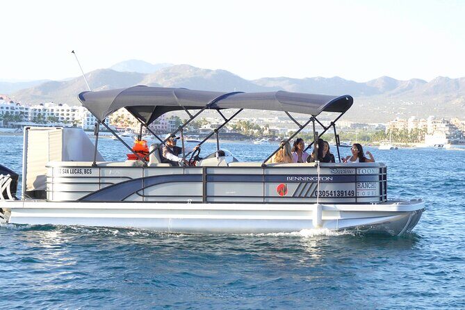 Luxury Boat Trip to the Arch - Onboard Comfort: Drinks, Life Jackets, and a Small-Crew Feel