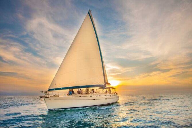 Luxury Sailboat Tour at Sunset in Los Cabos + Snacks + Premium Drinks - Stop at the Arch of Cabo San Lucas: photo time with real scenery