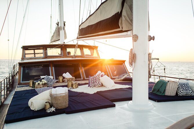 Luxury Yacht Snorkeling & Lunch Cruise from Cabo San Lucas - Boat feel, crew energy, and the luxury expectation check