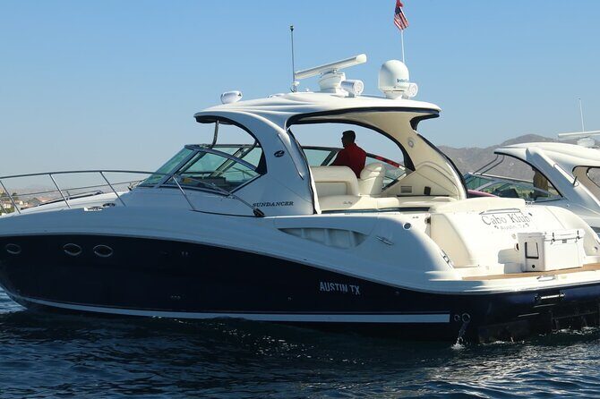 Luxury Yacht Tour in Los Cabos 45FT SeaRay Sundancer - Entering Cabo the easy way: why a 45ft SeaRay feels like real value