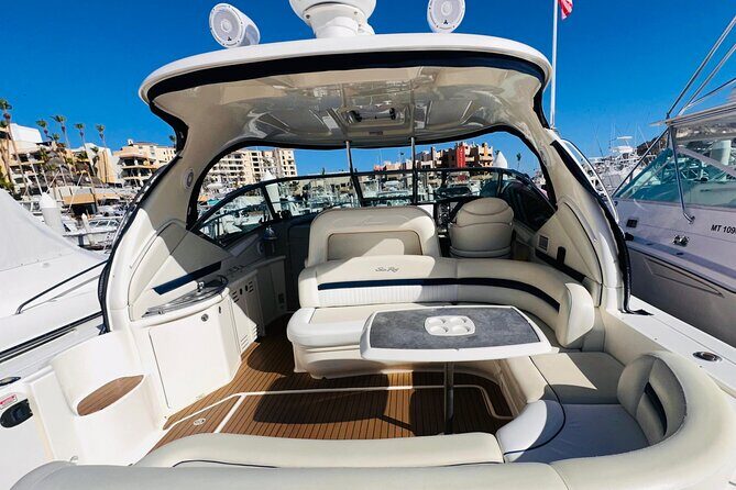 Luxury Yacht Tour in Los Cabos 45FT SeaRay Sundancer - The Pacific-side counterpart: stronger surf and sunset watching