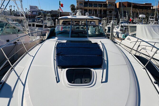 Luxury Yacht Tour in Los Cabos 45FT SeaRay Sundancer - What’s included on board: snorkeling gear, paddle board, and aqua lily pad