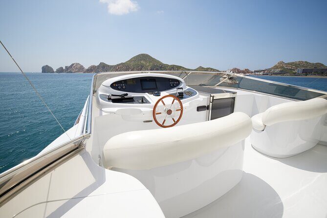 Number Juan 100ft Yacht Azimut Rental - What a 100-Foot Azimut Charter Feels Like in Cabo San Lucas