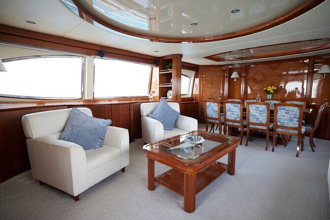 Number Juan 100ft Yacht Azimut Rental - The Crew System: How Alex, Diego, Saul, and Captain Gabby Shape Your Day