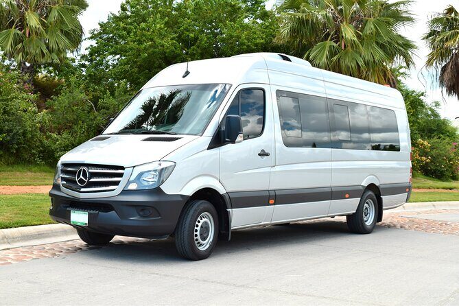 One Way Private Airport Transportation at Los Cabos - Price and group size: what $135 really means