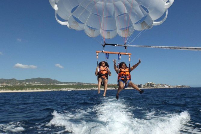 Parasailing - Safety and Comfort: What the Crew Does, and What You Should Watch