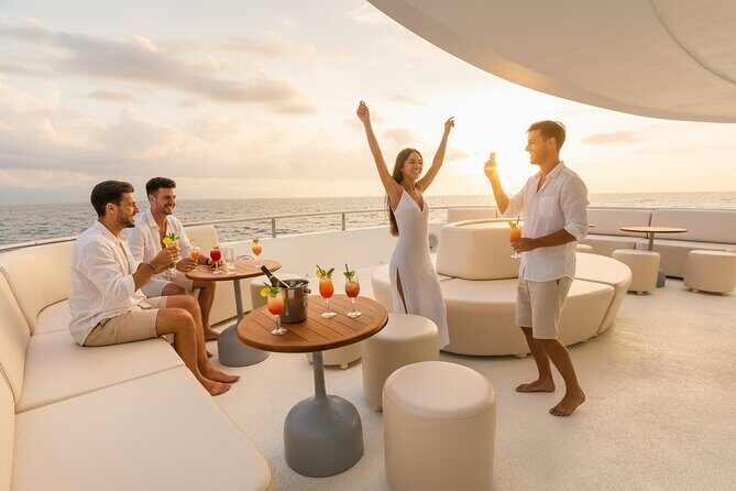 Premium Snorkel Catamaran Cruise in Los Cabos - Timing and pickup: how the day actually starts