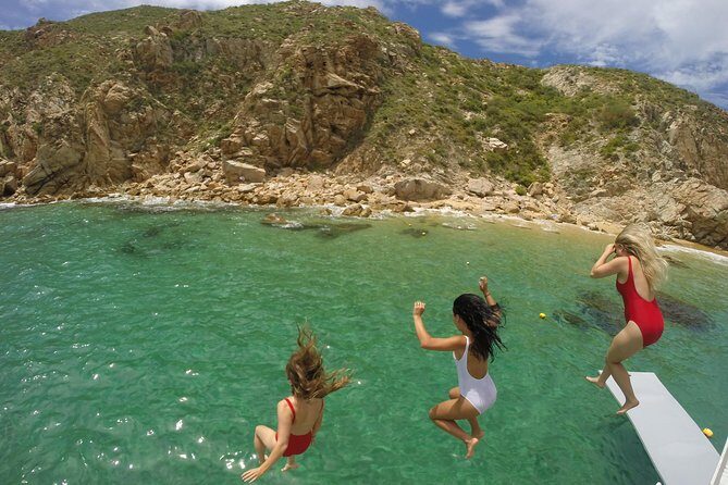 Private Cabo 35ft cat experience Food and open bar included! - Private Cabo catamaran sailing: why this feels worth it