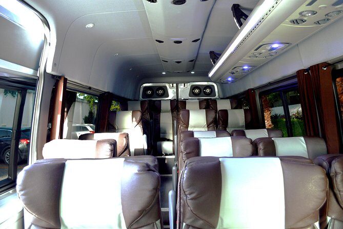Private Departure Luxury Transfer Hotels to: San Jose International Airport (1 - 5) - Value: paying per vehicle, not per person
