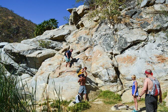 Private Hiking at the Fox Canyon from Cabo San Lucas - Walking Fox Canyon to the waterfalls: where the pace and payoff meet