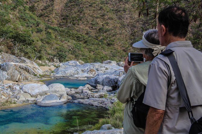 Private Hiking at the Fox Canyon from Cabo San Lucas - Miraflores lunch: tacos, guacamole, and a vegan option